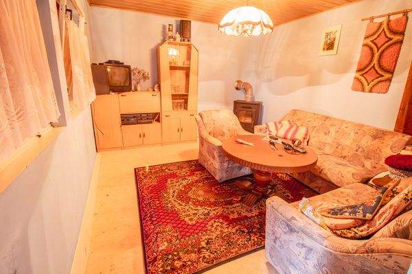 Wohnzimmer mit Kamin