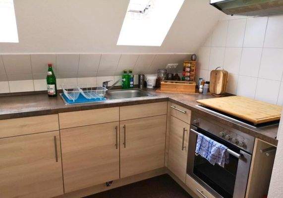 Küche mit Einbauküche