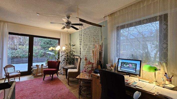 Arbeits-/Schlafzimmer OG