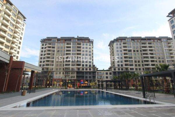 Luxe Flats with High Investment Potential in Beylikduzu