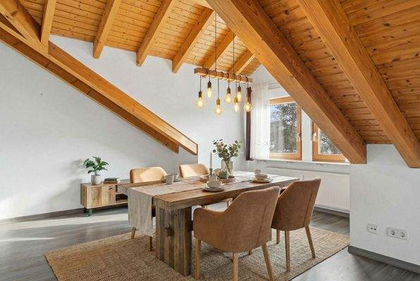 Wohn- und Essbereich