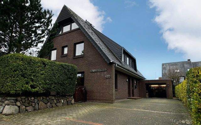 9DE011BF-5A6C-44EE-9E94-2D93A386118A