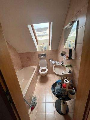 W9 Bad (Weitwinkelaufnahme)