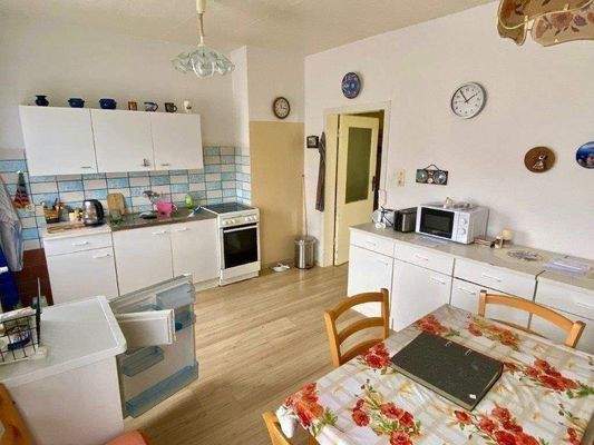 Helle Wohnküche.jpg