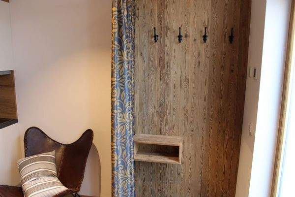 Apartment 402; Eingangsbereich - Garderobe 