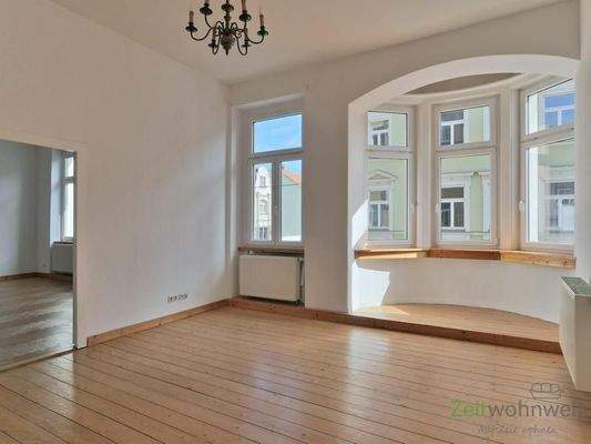 offene Schlafzimmertür