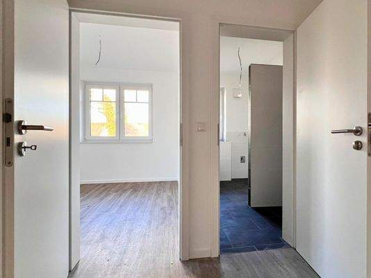 Blick in Schlafen und Bad