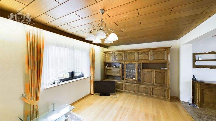 CAM01984G0-PR0439-STILL005