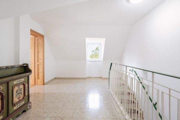 Pansy Haus Holzbauereggstraße 07 2025-40