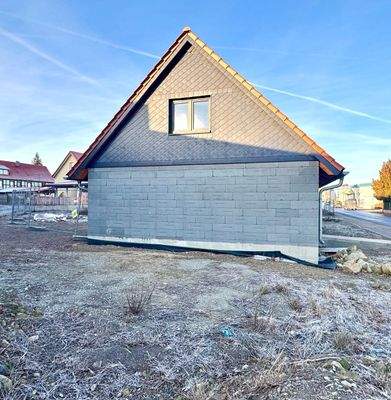 Giebelseite Nebenstraße