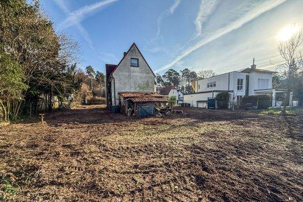 Grundstück mit Altbestand