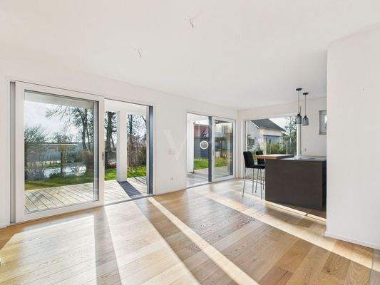 Offener Wohn- Essbereich mit Küche