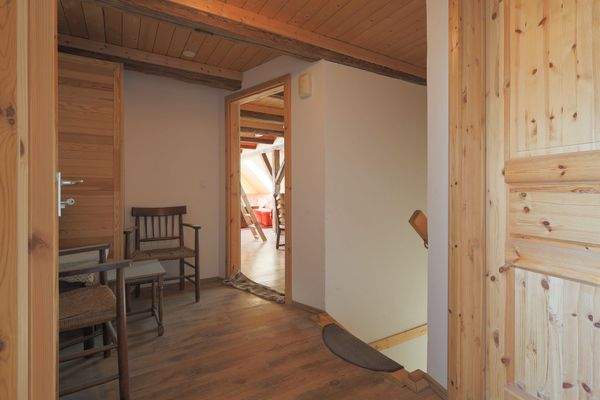 Flur OG- Zugang WHG. OG