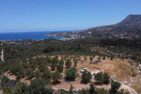 Kreta, Tsivaras: Grundstück in malerischer Lage mit Meerblick zu verkaufen