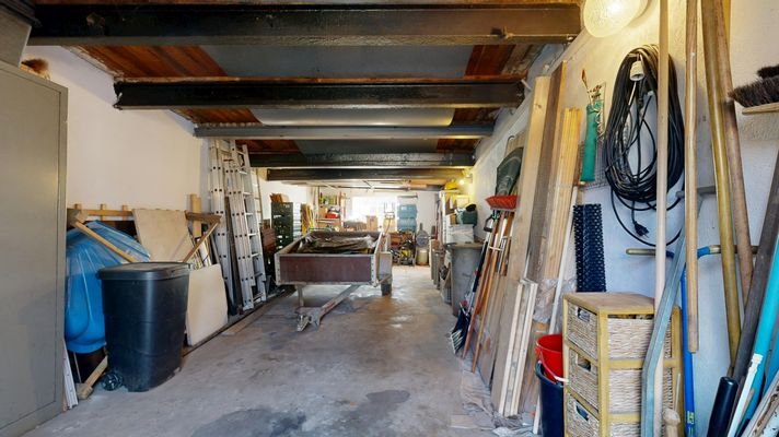 Garage.jpg