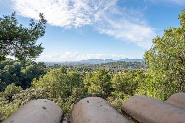 Finca in der Nähe von Bunyola zu verkaufen mit schöner freier Aussicht