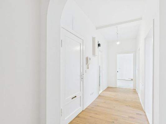 Eingangstür innen - Lütt Immobilien - Kiel