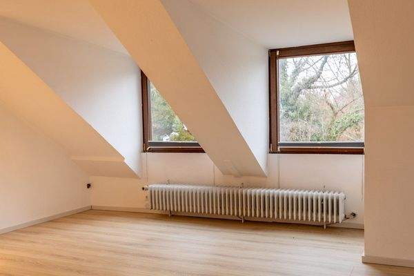 Familienidyll in Bogenhausen: Doppelhaushälfte mit sonnigem Westgarten & Grünblick