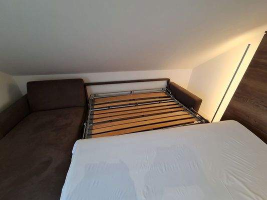 Bett mit Lattenrost Studio