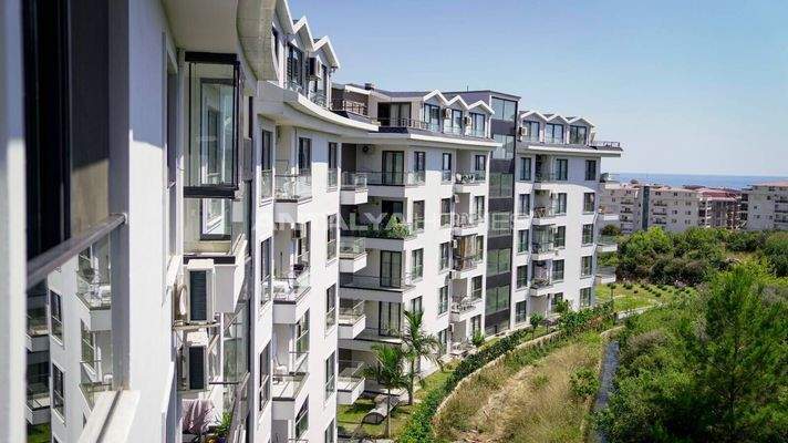 2-Bedroom Furnished Apartment 750 M from the Sea in Alanya