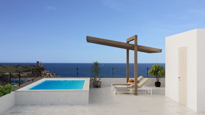 Dachterrasse mit Pool und Meer