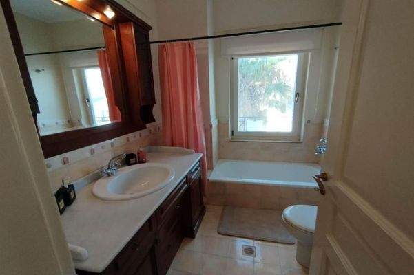 Kreta, Sitia: Modernes Stadthaus in Strandnähe zu verkaufen