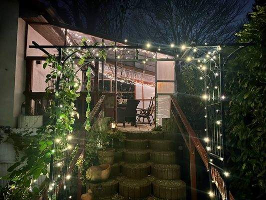 Terrasse beleuchtet