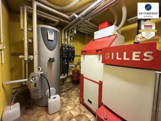 Zentralheizung mit solarunterstützter Warmwasseraufbereitung