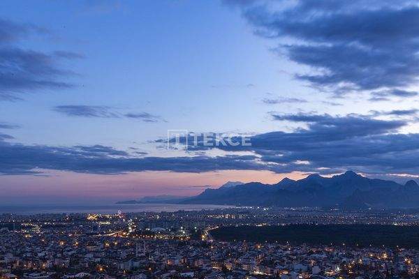 Flats with En-suite Bathrooms in a Project in Kepez Antalya
