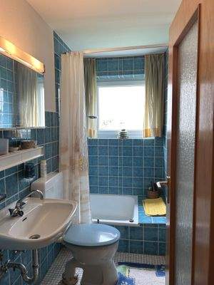 Hauptwohnung: 2. Duschbad