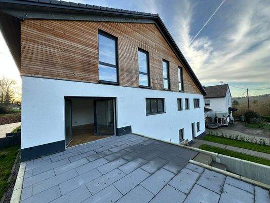 Ansicht mit Terrasse