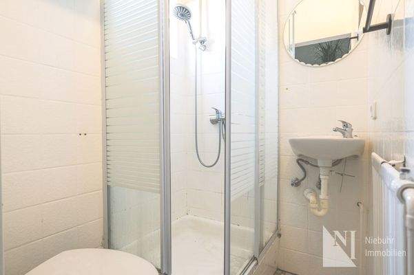 Duschbad der Wohnung im EG