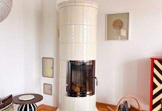 Wohnzimmer mit Kamin