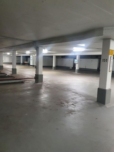 Unterschleißheim Garage, Unterschleißheim Stellplatz