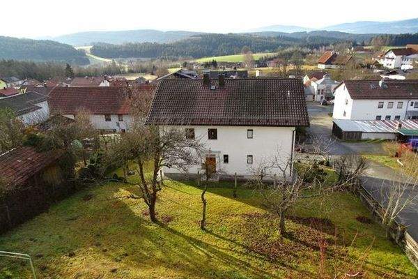 Blick auf Garten und Umgebung