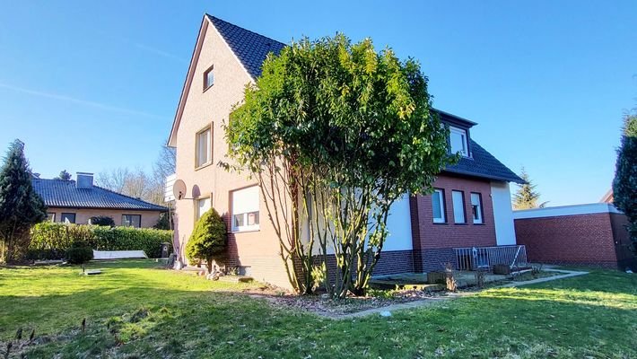 Hausansicht vom Garten