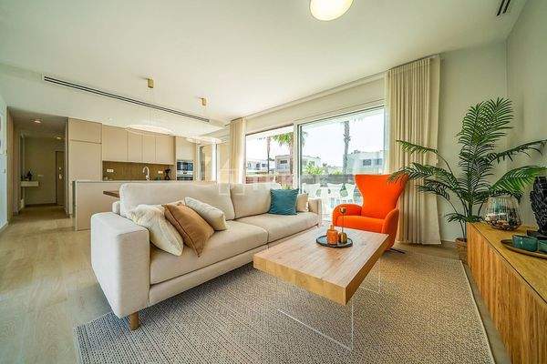 Elegant Villas with Pools in Vistabella Golf Resort