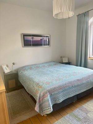 Schlafzimmer 1 vorne links