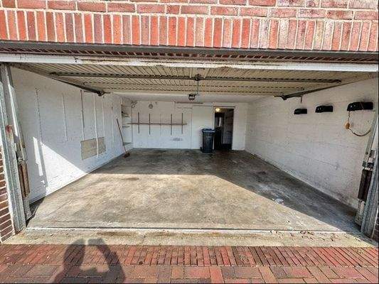 Doppelgarage mit E-Tor