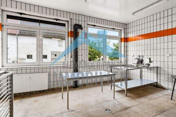 Backstube und Lagerflächen