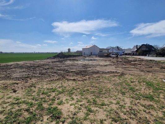 Große Grundstücke in unverbaubarer Randlage