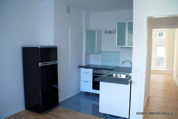 Wohnung rechts: Wohnküche