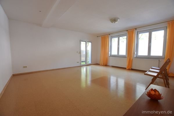 ca. 25m² großer Raum