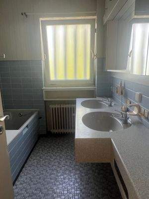 11_Badezimmer IMG_4939.JPG