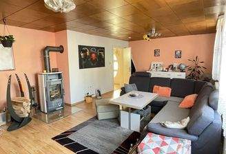 Wohnzimmer mit Schwedenofen