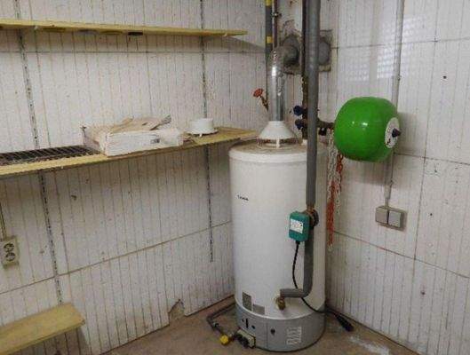 Warmwassererzeuger und Speiche