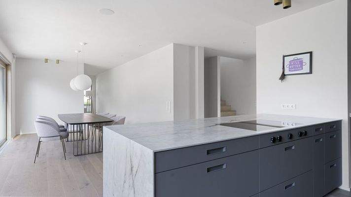 Küche und Esszimmer