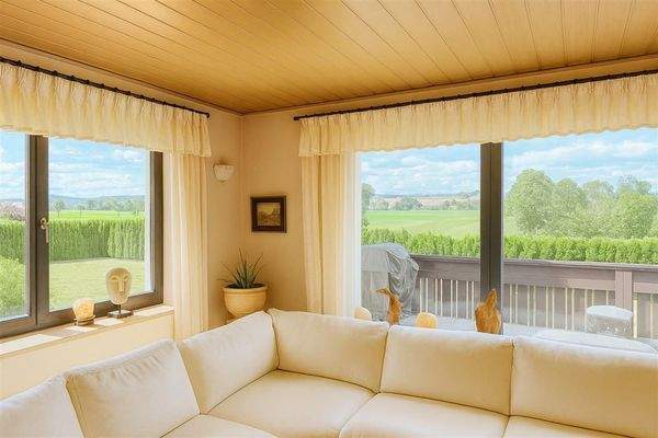 OG Wohnzimmer mit Fernblick