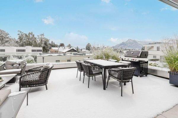 Einzigartige Ausblicke auf die umliegende Bergwelt