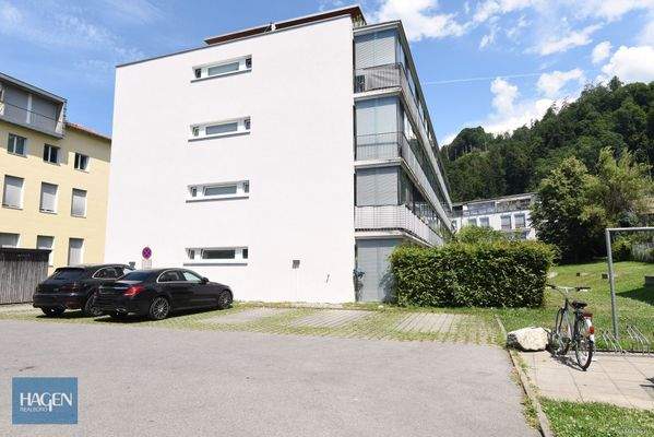 Aussenansicht Parkplatz